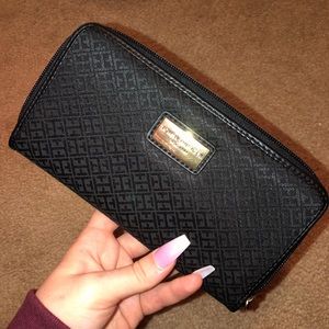 Black Tommy Hilfiger Wallet